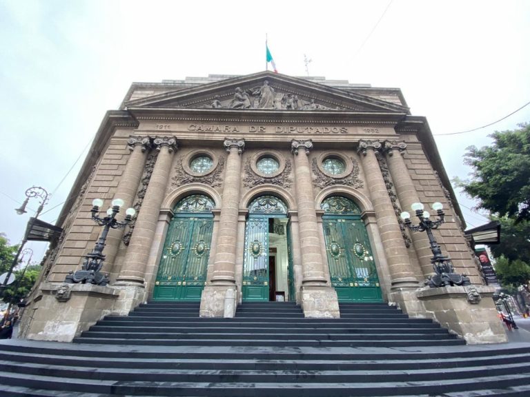 El Congreso de la Ciudad de Mexico es el mas caro del pais.