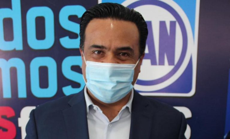 Luis Bernardo Nava busca reelección