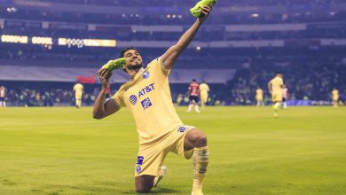 Henry Martin festega su gol en el clásico América vs Chivas