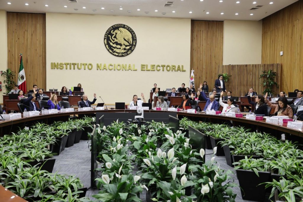 Sesión del Consejo General del INE.