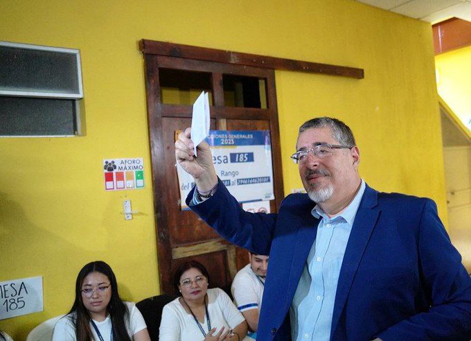 Bernardo Arévalo, nuevo presidente de Guatemala. Foto: X.