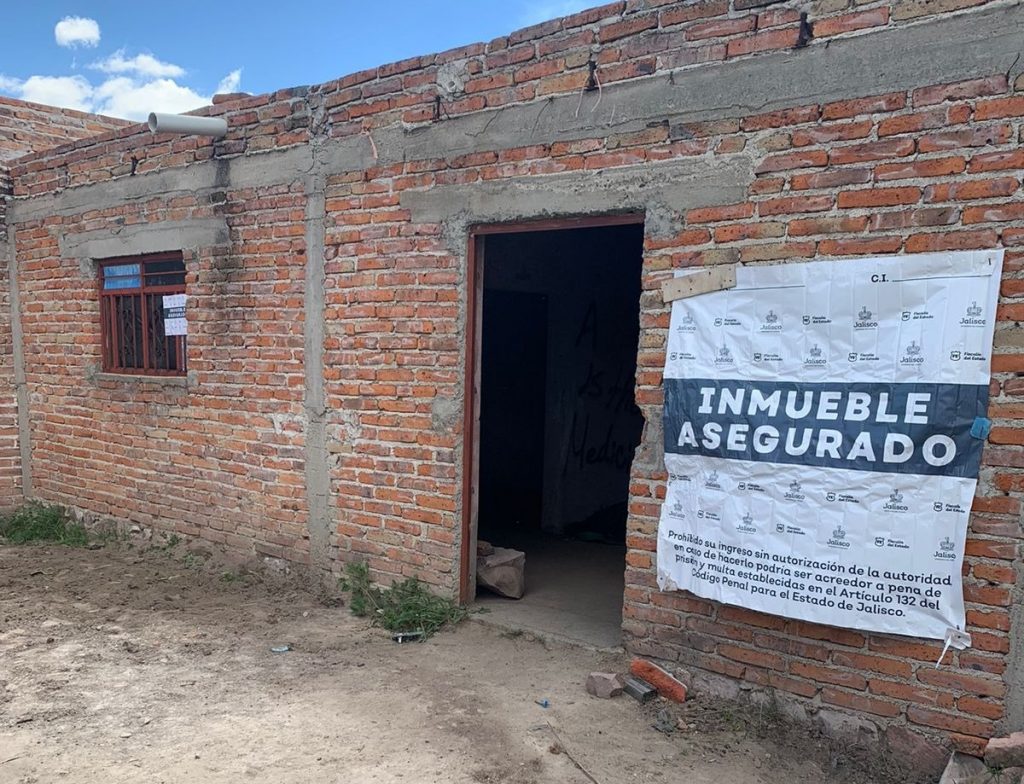 Fiscalía de Jalisco asegura finca presuntamente relacionada con desaparición de cinco jóvenes. Foto: @FiscaliaJal