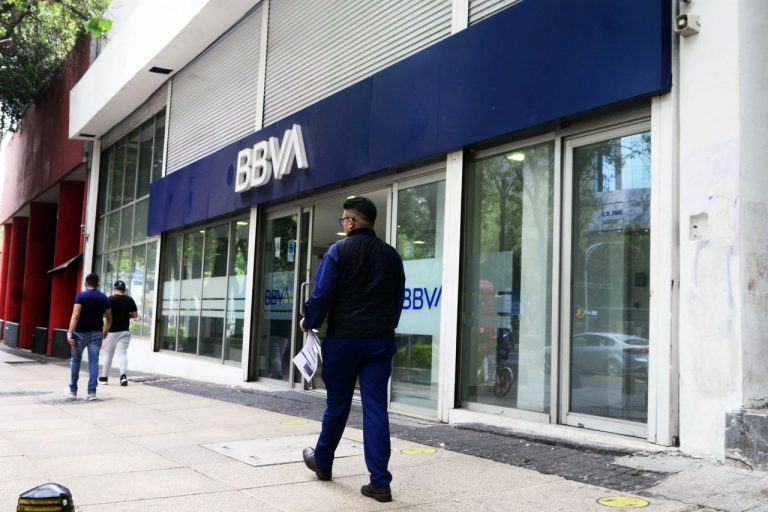 Mantener una inflación baja contribuye al desarrollo económico y al bienestar de la población: Galia Borja Gómez