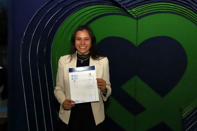 Entregan Becas del Voluntariado Internacional PROTÓN - Vive México