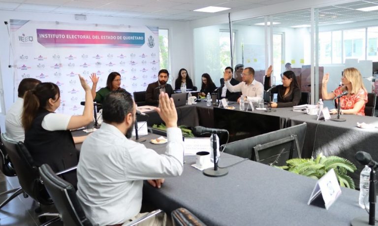 Sesión del Consejo General del IEEQ