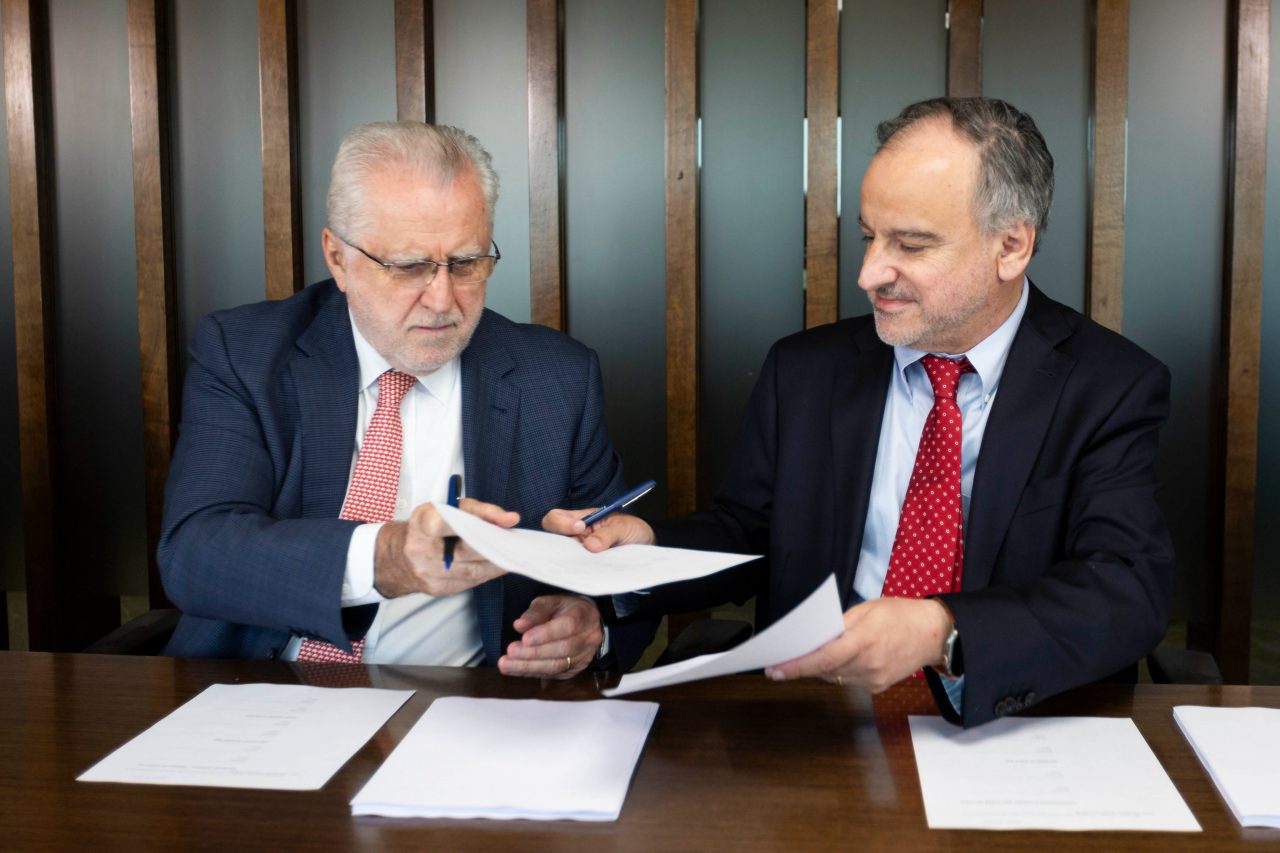 Chile crea gigante del litio con alianza entre Codelco y SQM – Update Me