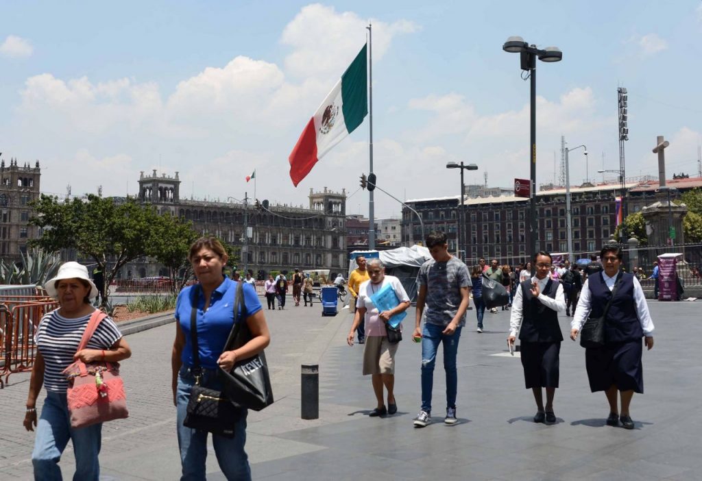 México enfrenta retos de salud desiguales por obesidad y envejecimiento: UNAM